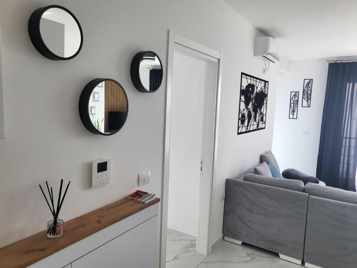 Stella Apartment ซารานเดอ ภายนอก รูปภาพ